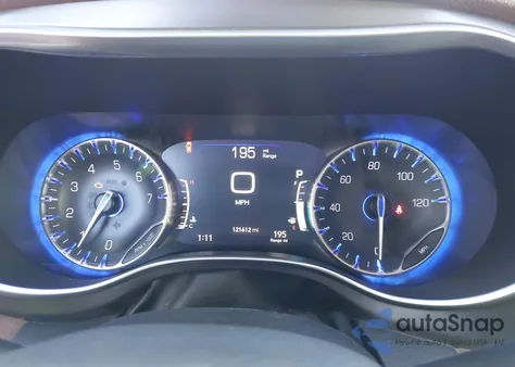 2017 Chrysler Pacifica Limited z USA, uszkodzony, nr VIN 2C4RC1GG2HR504235